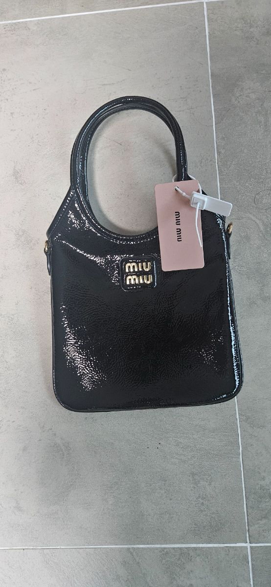 MIU MIU 미우미우 아이비백 미니 나플락 페이던트 블랙 5BA281 포토후기 1