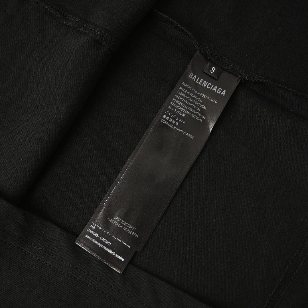 BALENCIAGA 인물 레터링 프린트 반팔 티셔츠